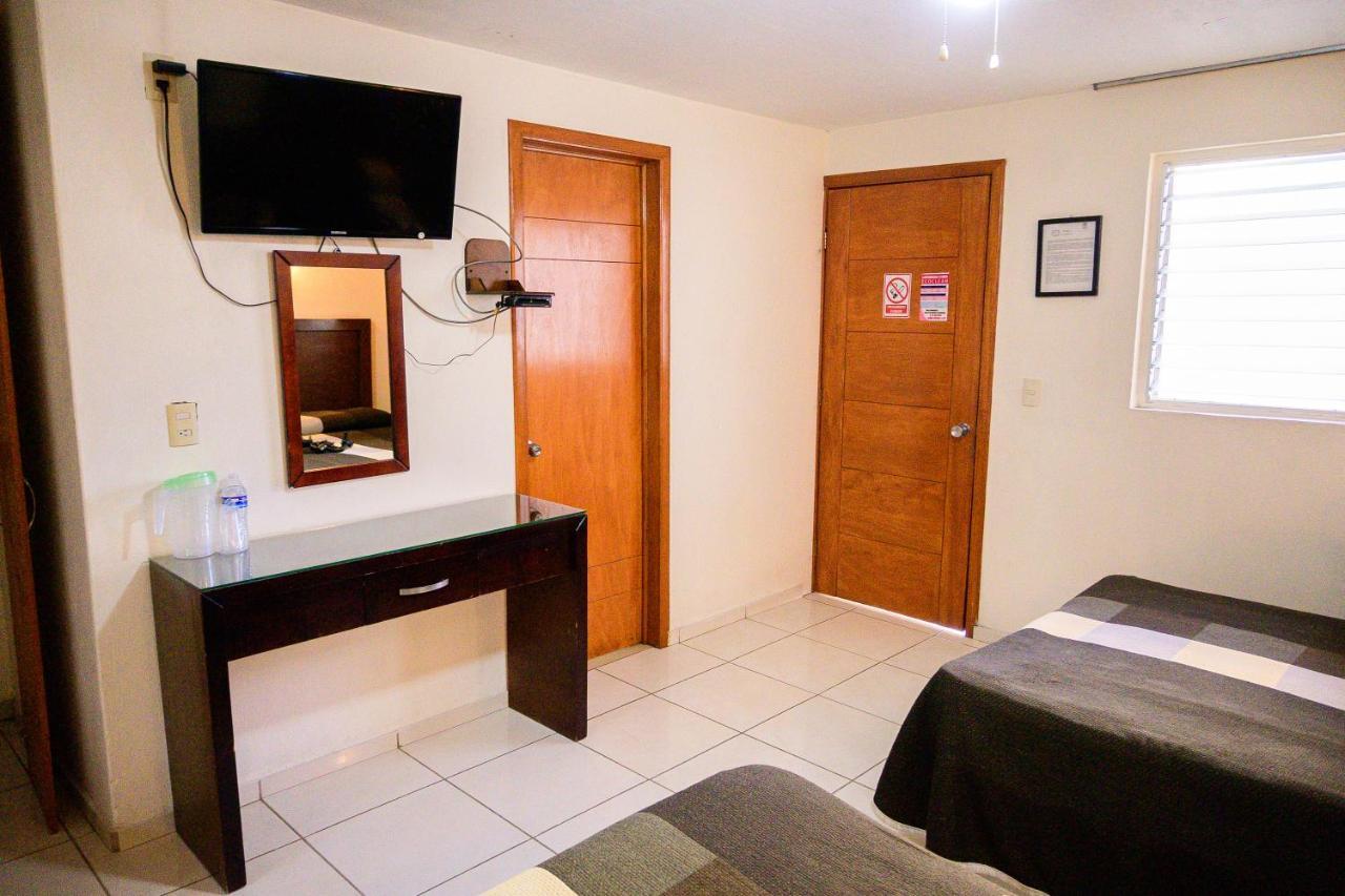 Hotel Acuario En Ocotlan Exterior photo