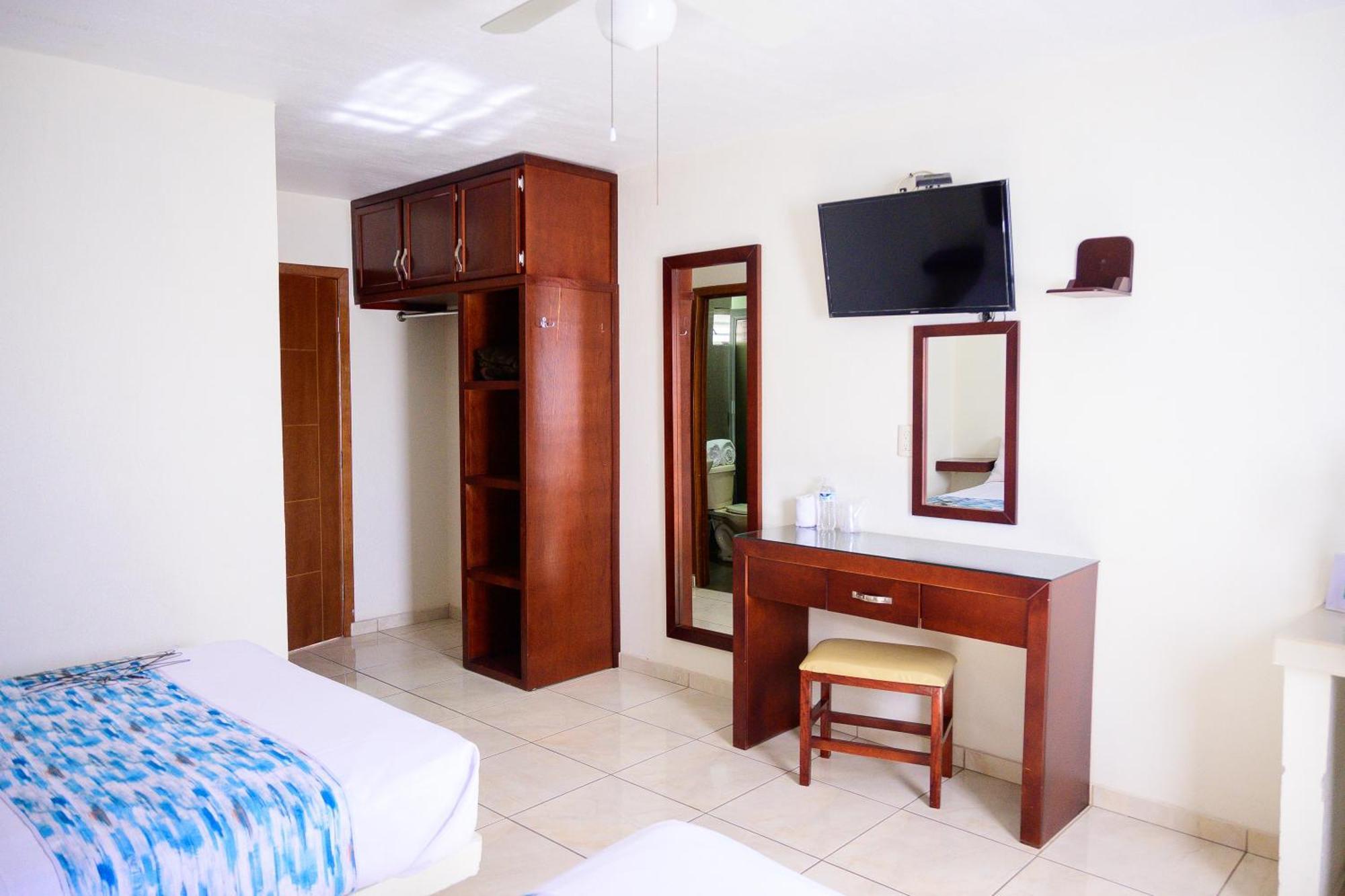 Hotel Acuario En Ocotlan Exterior photo